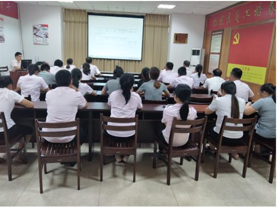 亚搏集团有限公司
顺利开展2019年工程系列 职称申报培训会